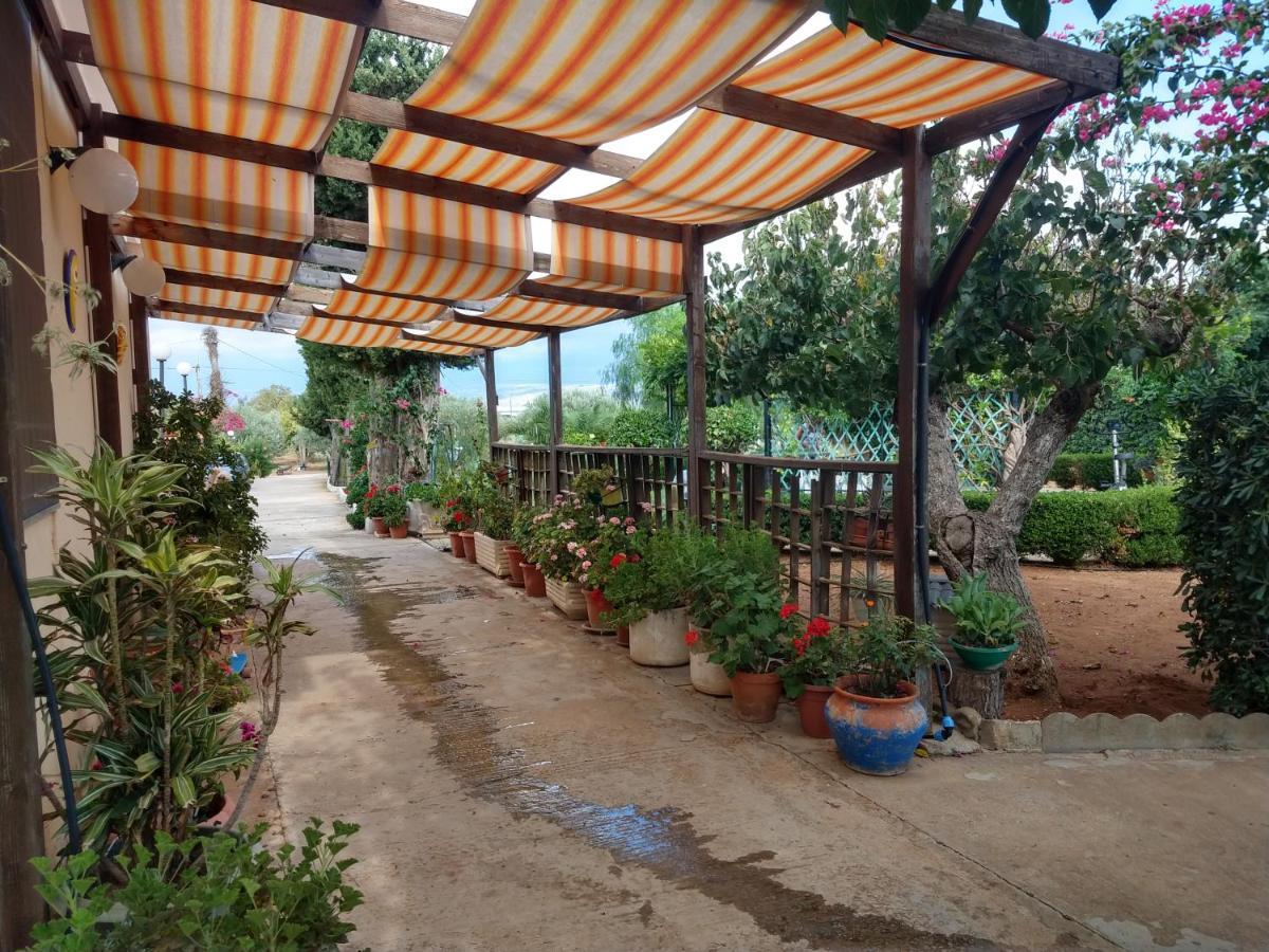 Il gazebo Bed and Breakfast Scoglitti Esterno foto