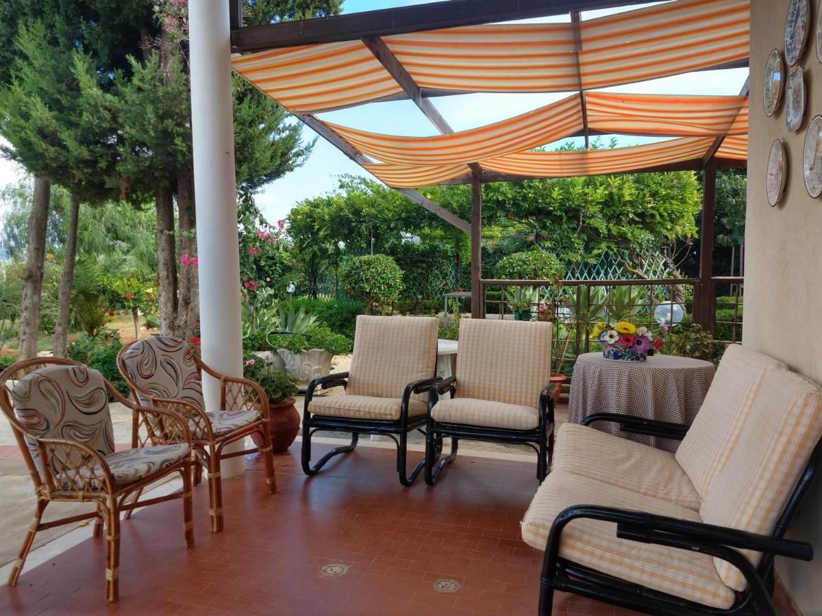 Il gazebo Bed and Breakfast Scoglitti Esterno foto